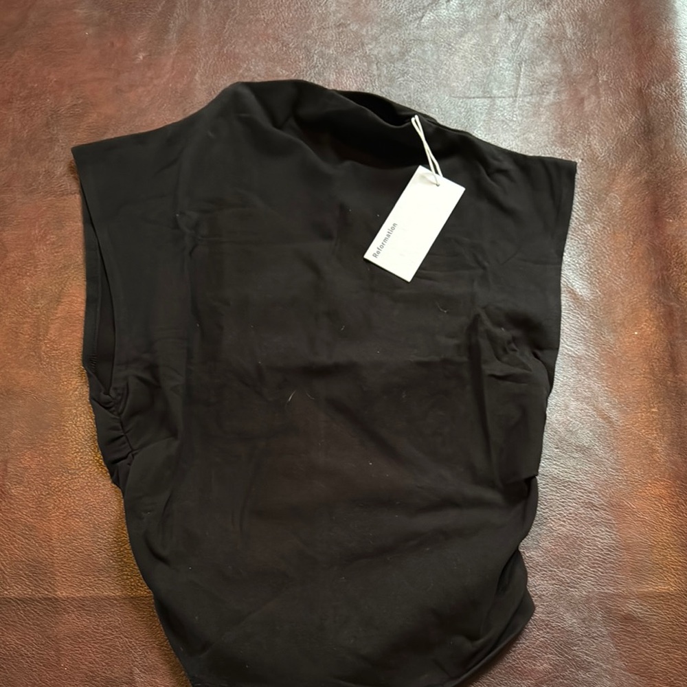 Reformation Black Sleeveless Muscle Tee